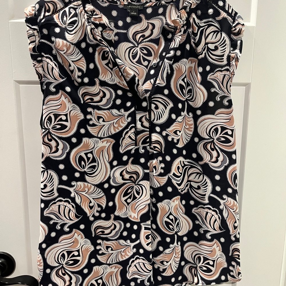 Ann Taylor Blue and Pink Blouse floral polka dot Shell Top